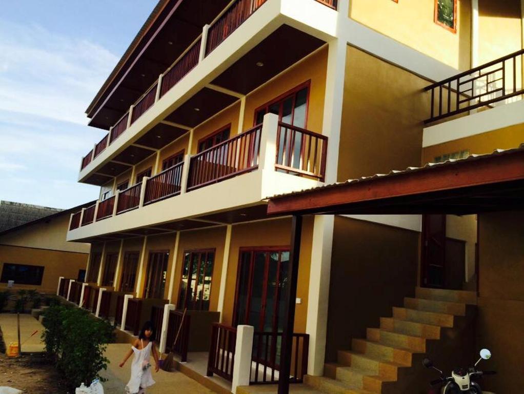 Au Aon Guesthouse Tau-sziget Kültér fotó