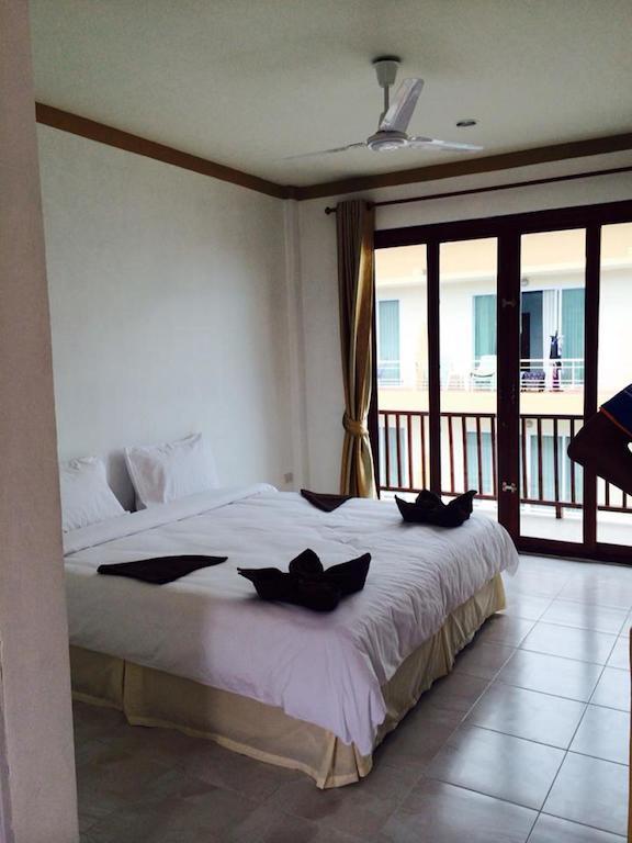 Au Aon Guesthouse Tau-sziget Kültér fotó